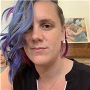 Ragazza italiana con 4 anni di vita all'estero e 5 anni di esperienza di lavoro con gli Americani, livello di inglese pari al madrelingua